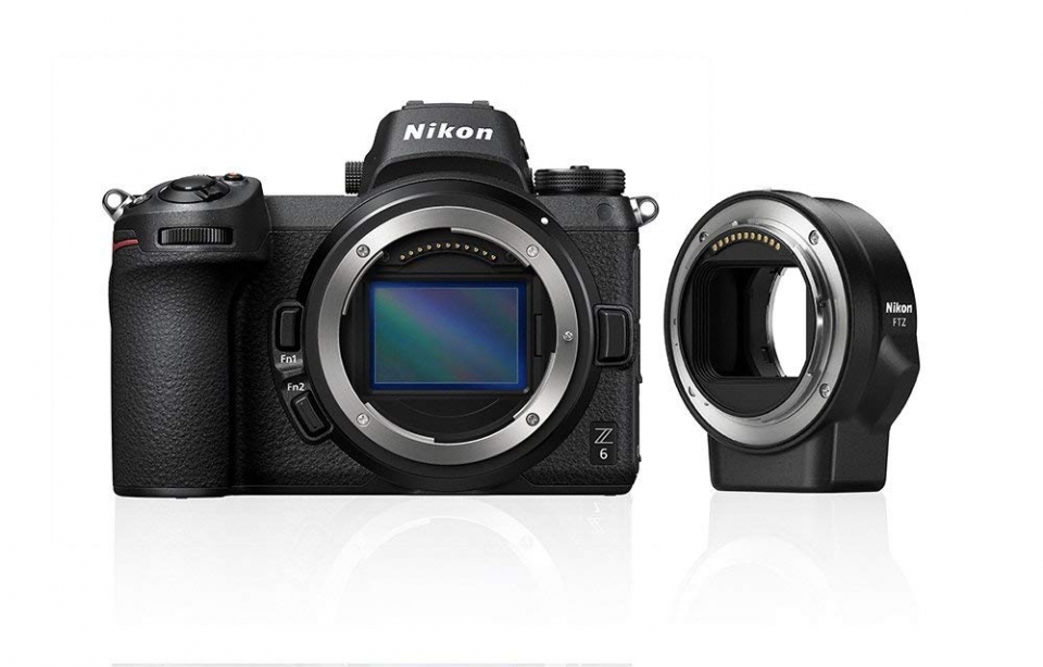 Nikon Z6 + FTZ Mount Adattatore Fotocamera Mirrorless Full Frame, CMOS FX da 24.5 MP, 273 Punti AF, Mirino OLED da 3.686k Punti Quad VGA, Video 4K, LCD 3.2", Nero